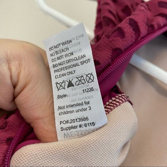 Weissman Dance lyrical costume YOUTH
11226 Burgundy berry dress MC child 10/12 - Picture 8 of 10